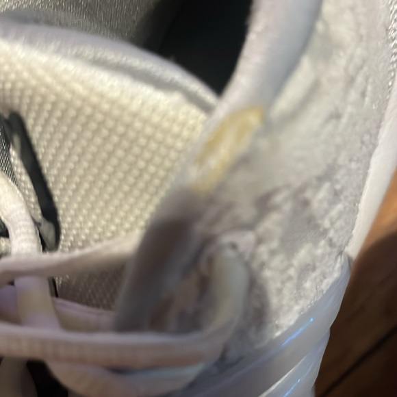 These are Nike Kd 14,”HOME”. They are size 8. They are in very good condition. - Picture 4 of 9